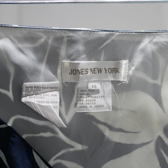 Jones New York 100% Silk Midi Slip Skirt Size 14 Blue Floral - Picture 9 of 9